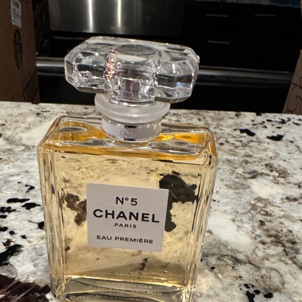 CHANEL No. 5 Eau Première Bottle - Gold and Clear